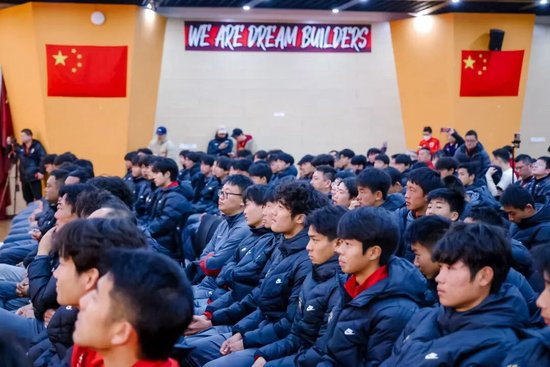成耀東掛帥，李圣龍領(lǐng)銜：海港富盛經(jīng)開隊(duì)2026中乙出征