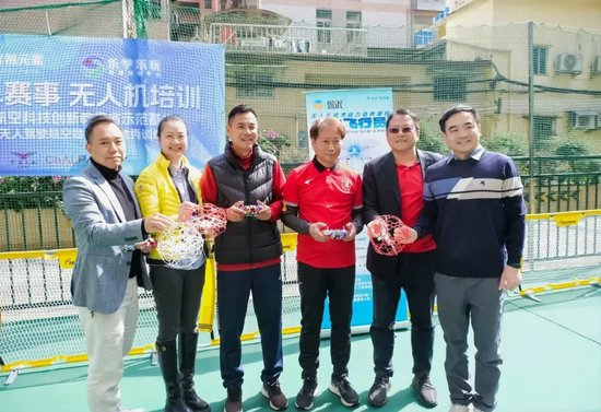 穗安街超趣味賽啟動(dòng) 周穗安駿文雅苑設(shè)工作室鋪路社區(qū)足球生態(tài) 穗安街超趣味賽啟動(dòng) 周穗安駿文雅苑設(shè)工作室鋪路社區(qū)足球生態(tài)