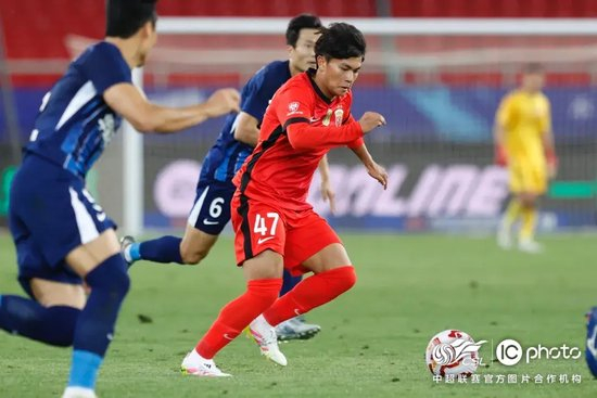 維塔爾世界波開胡，海港客場2-0三鎮(zhèn)止頹