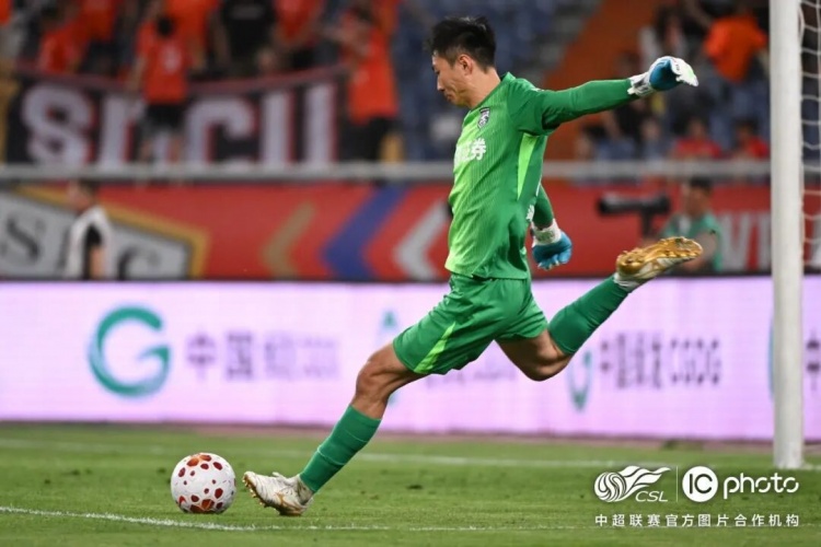 卡迪斯兩射一傳，武漢三鎮(zhèn)客場3-3絕平山東泰山