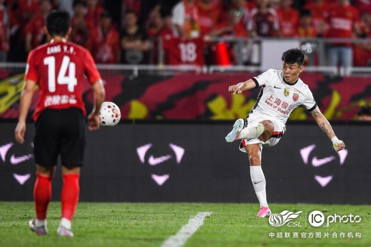 姆本扎+熱菲尼奧三分鐘兩球逆轉(zhuǎn)，海港客場2-3遭鐵人楠波灣絕殺