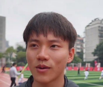 U17國腳徐正鵬：力爭早日完成中超首秀，大學(xué)目標(biāo)華科