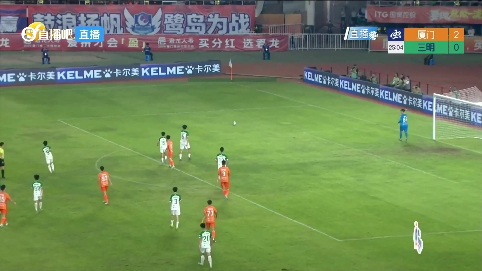 登頂射手榜！江澤源頭球破門，廈門隊3-0領(lǐng)先了！