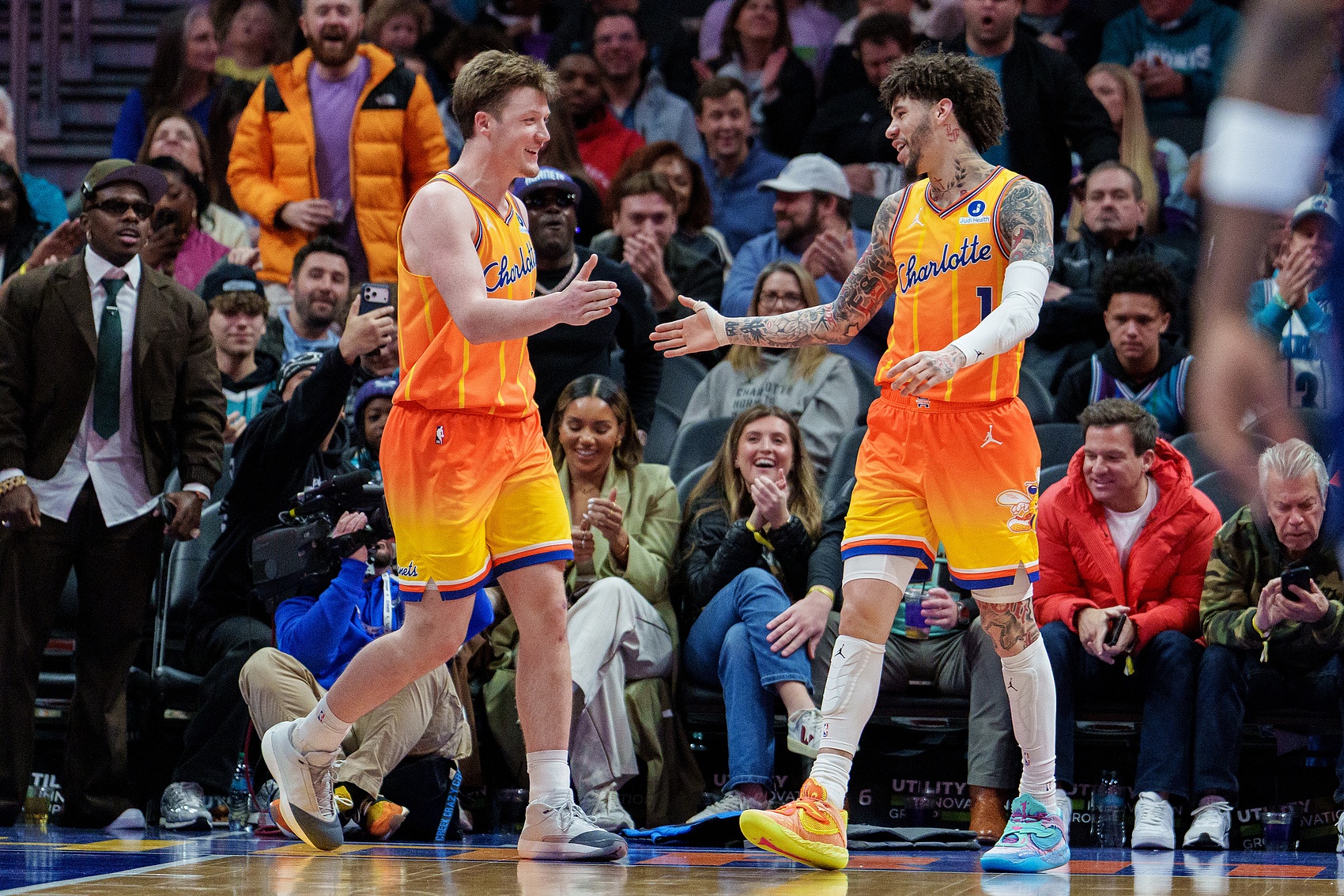 NBA賽事預測：步行者vs黃蜂、老鷹vs籃網(wǎng)、公牛vs尼克斯、爵士vs火箭、猛龍vs灰熊、凱爾特人vs雄鹿、魔術(shù)vs獨行俠、鵜鶘vs國王比分與盤口分析